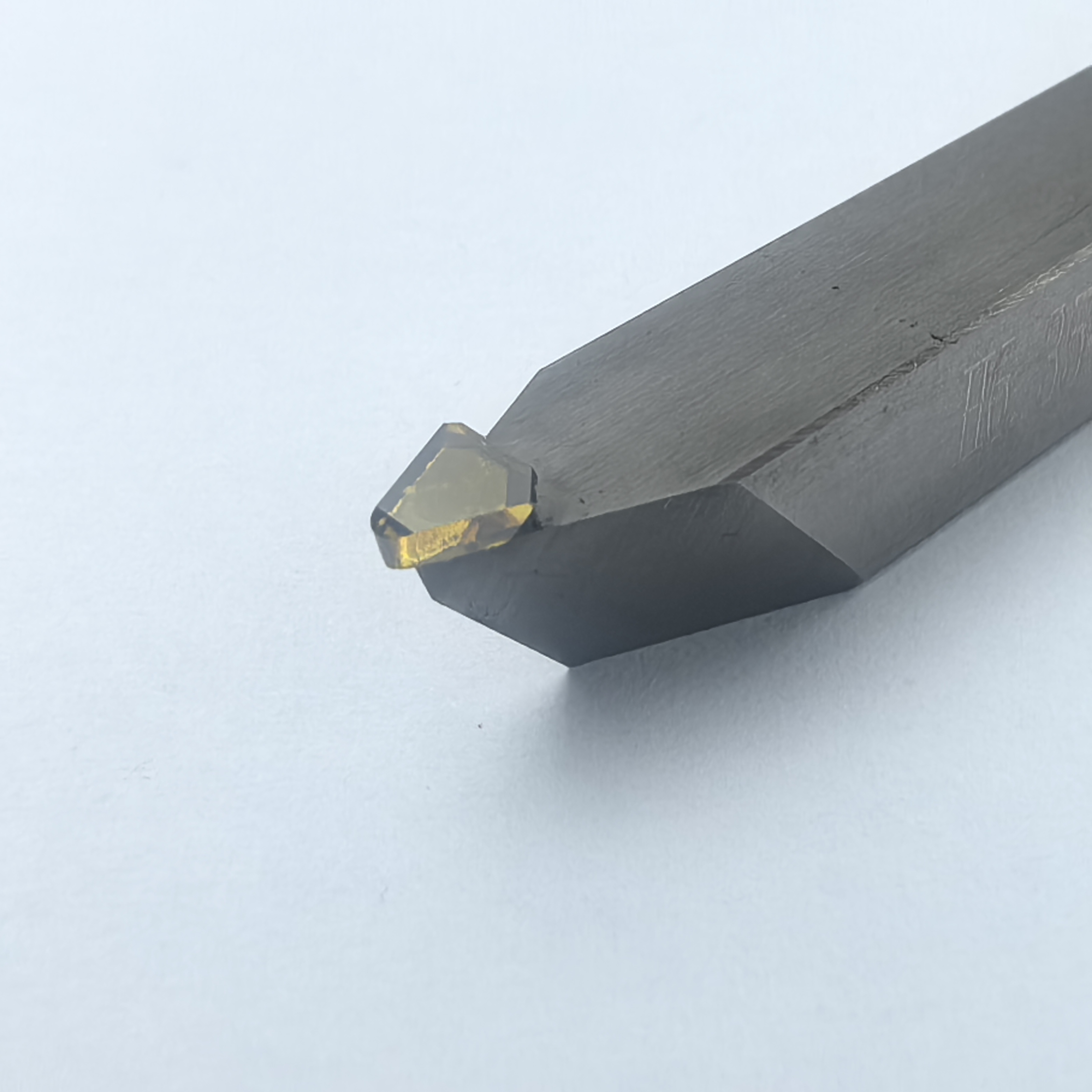 Single Crystal Cutting Tool