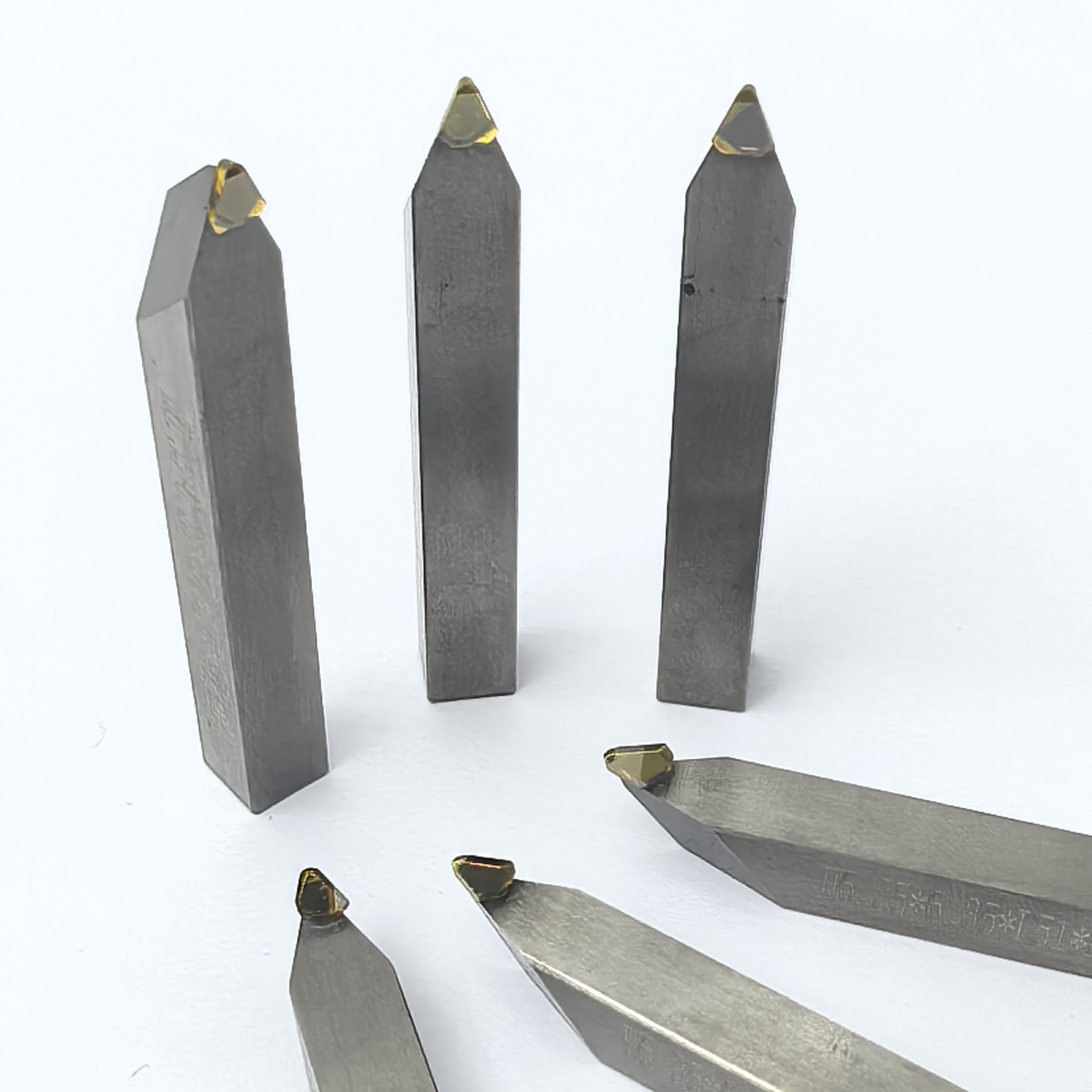Single Crystal Cutting Tool