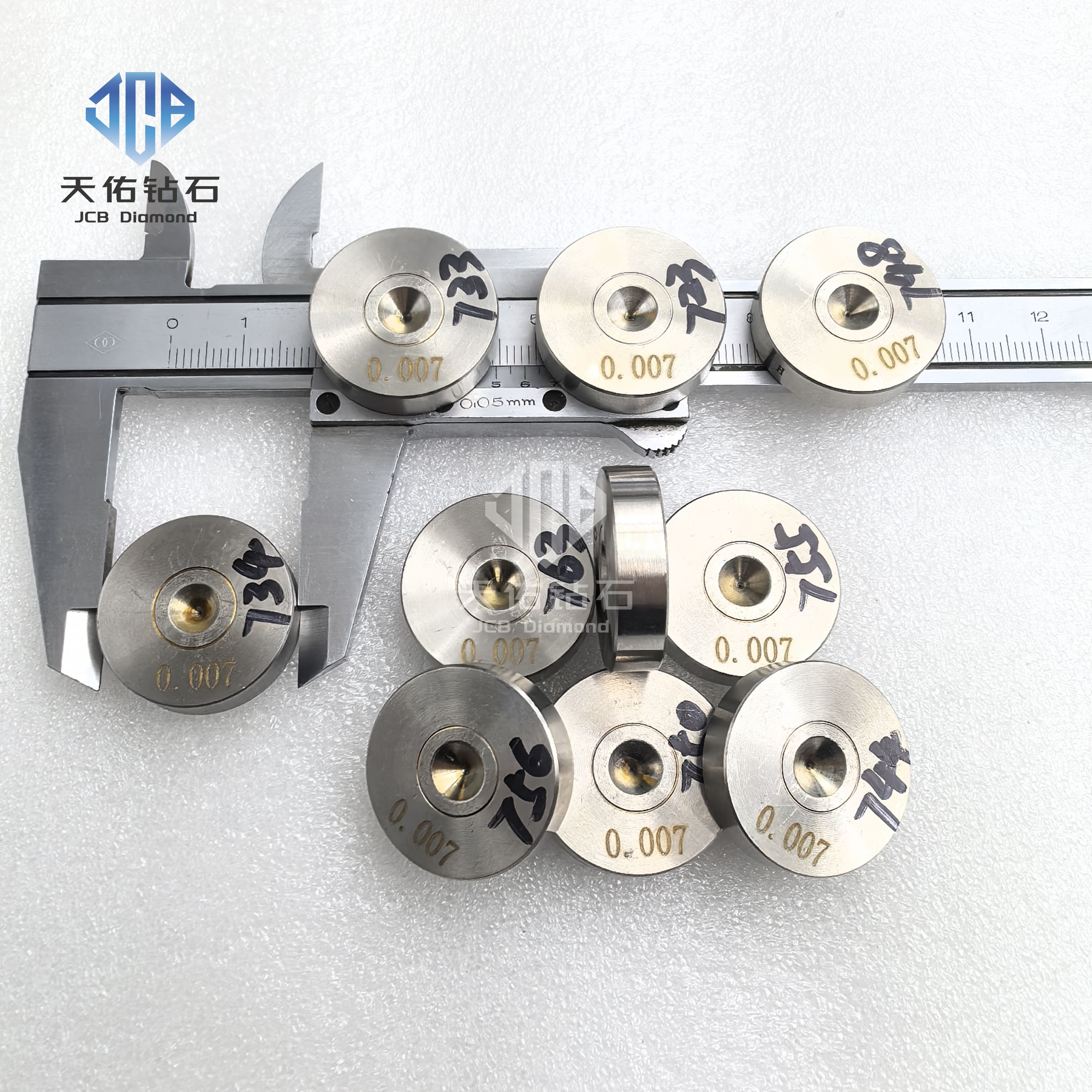 Ultra-micro Hole Natural Diamond Wire Drawing Die 0.007mm