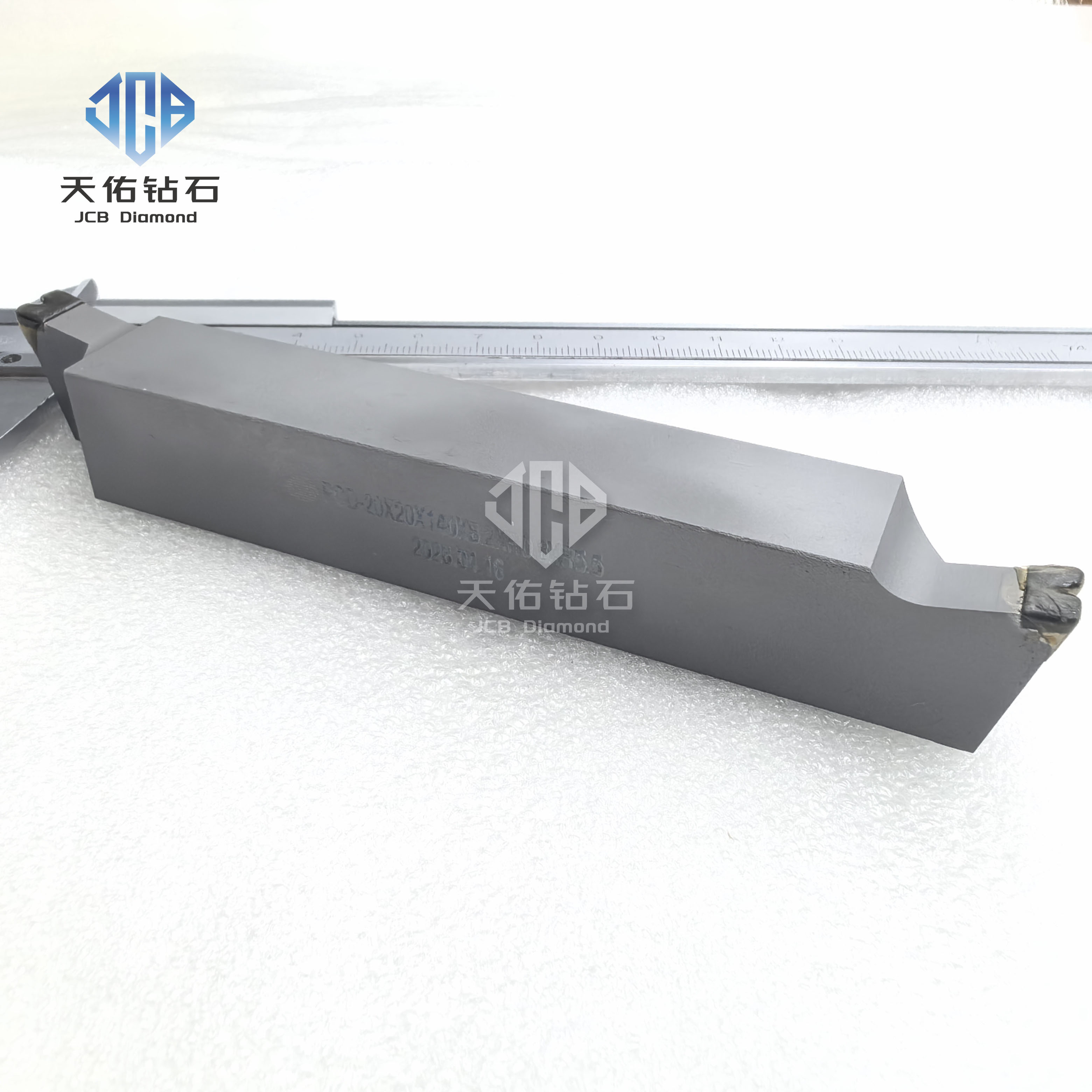 PCD-20×20×141×65.51º×R0.45