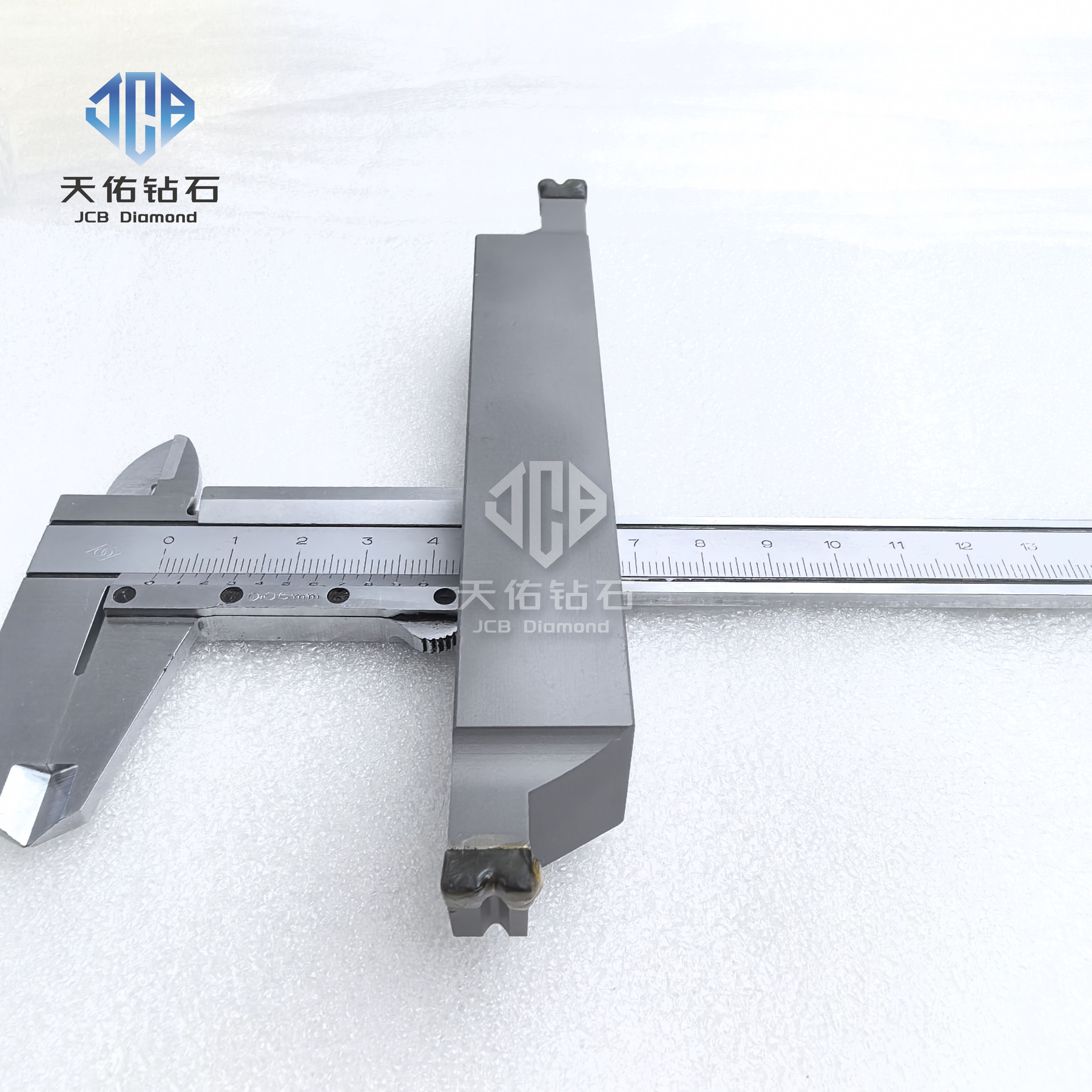 PCD-20×20×141×65.51º×R0.45