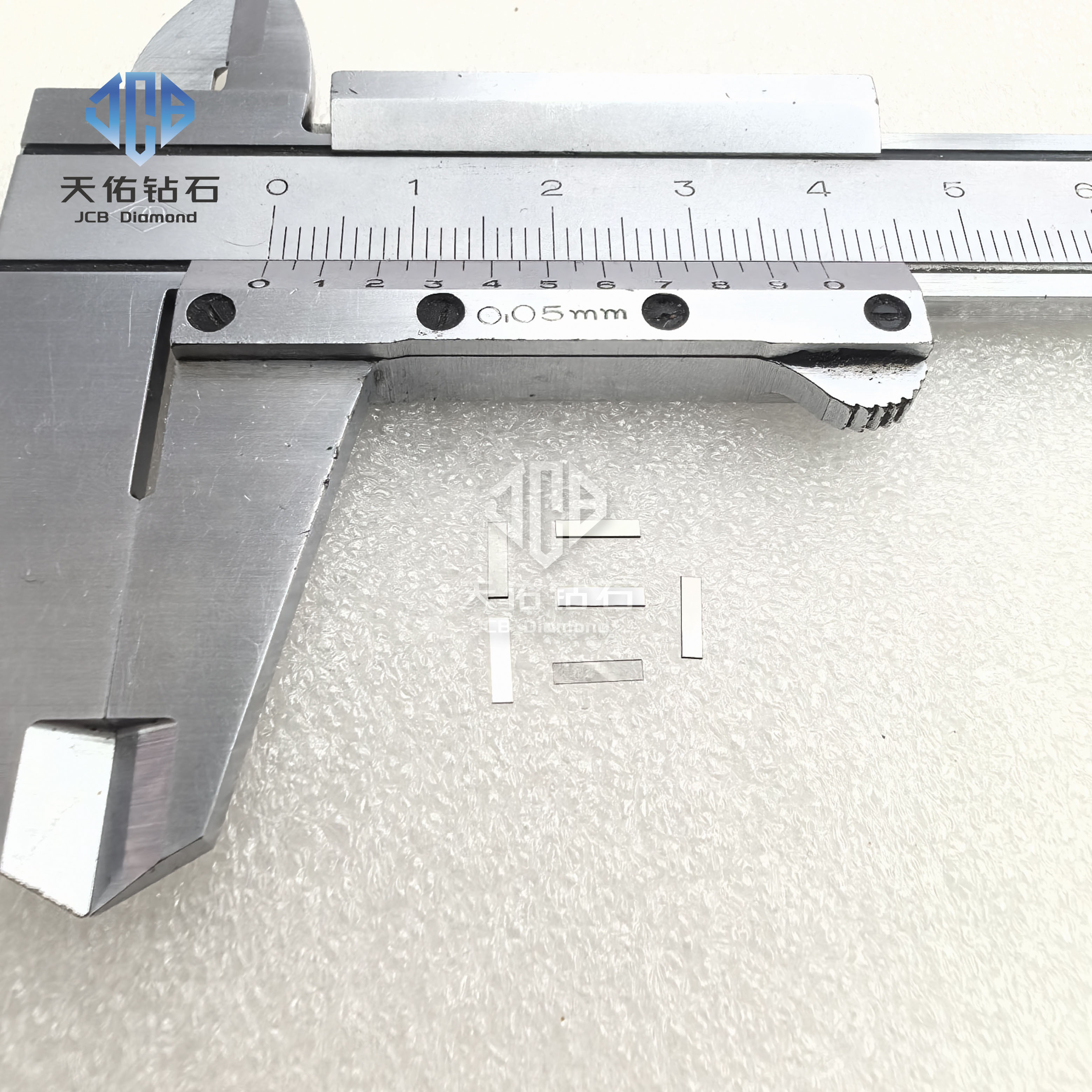 1.3-5.6-0.2mm
