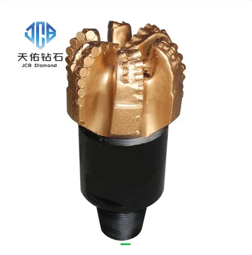 6-blade PDC bit for horizontal directional drilling (HDD) with a 5½-inch API connection thread