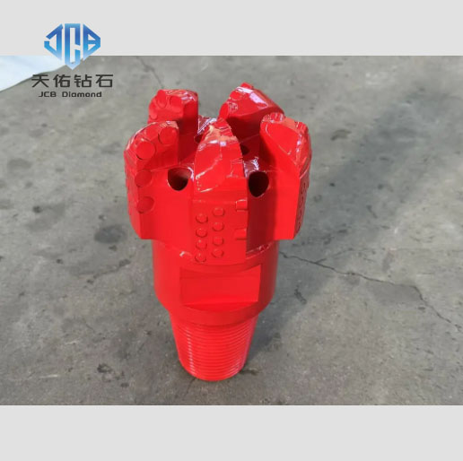 165 mm PDC drill bit with 5 blades, enhanced efficiency, multi‑blade design – an efficient drilling tool.