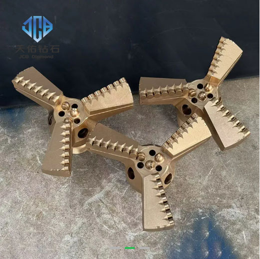 9 7/8‑inch, 3‑blade PDC diamond drill bit – a PDC drag bit for well drilling