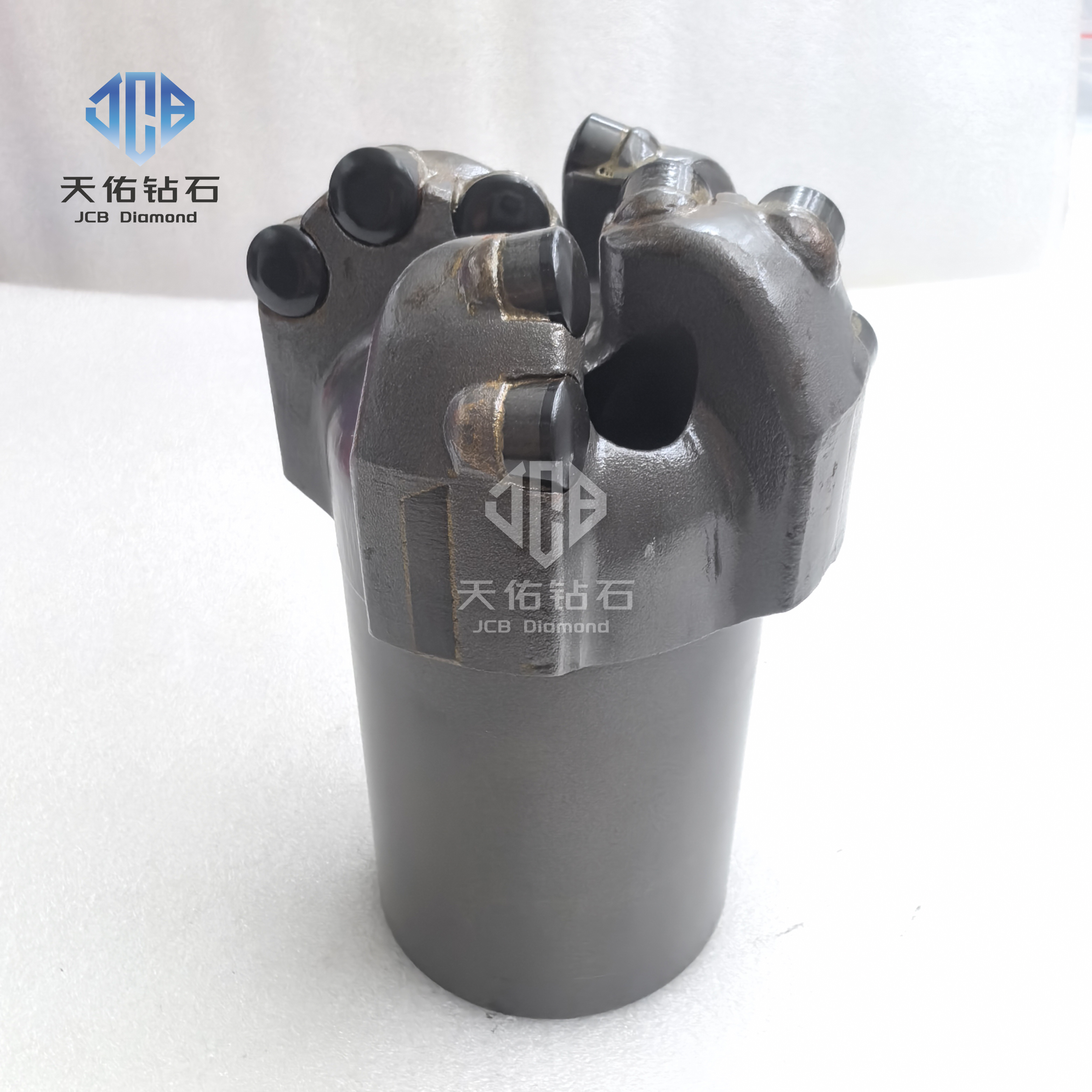 PDC drill bit with curved blades